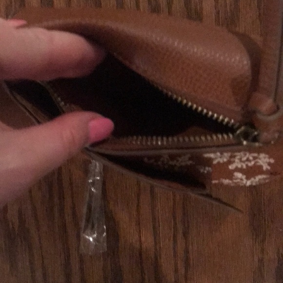 Light brown long strap purse - Picture 3 of 4